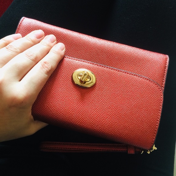 NWT $250 Coach Crossbody Chain wristlet bag clutch - Picture 3 of 8